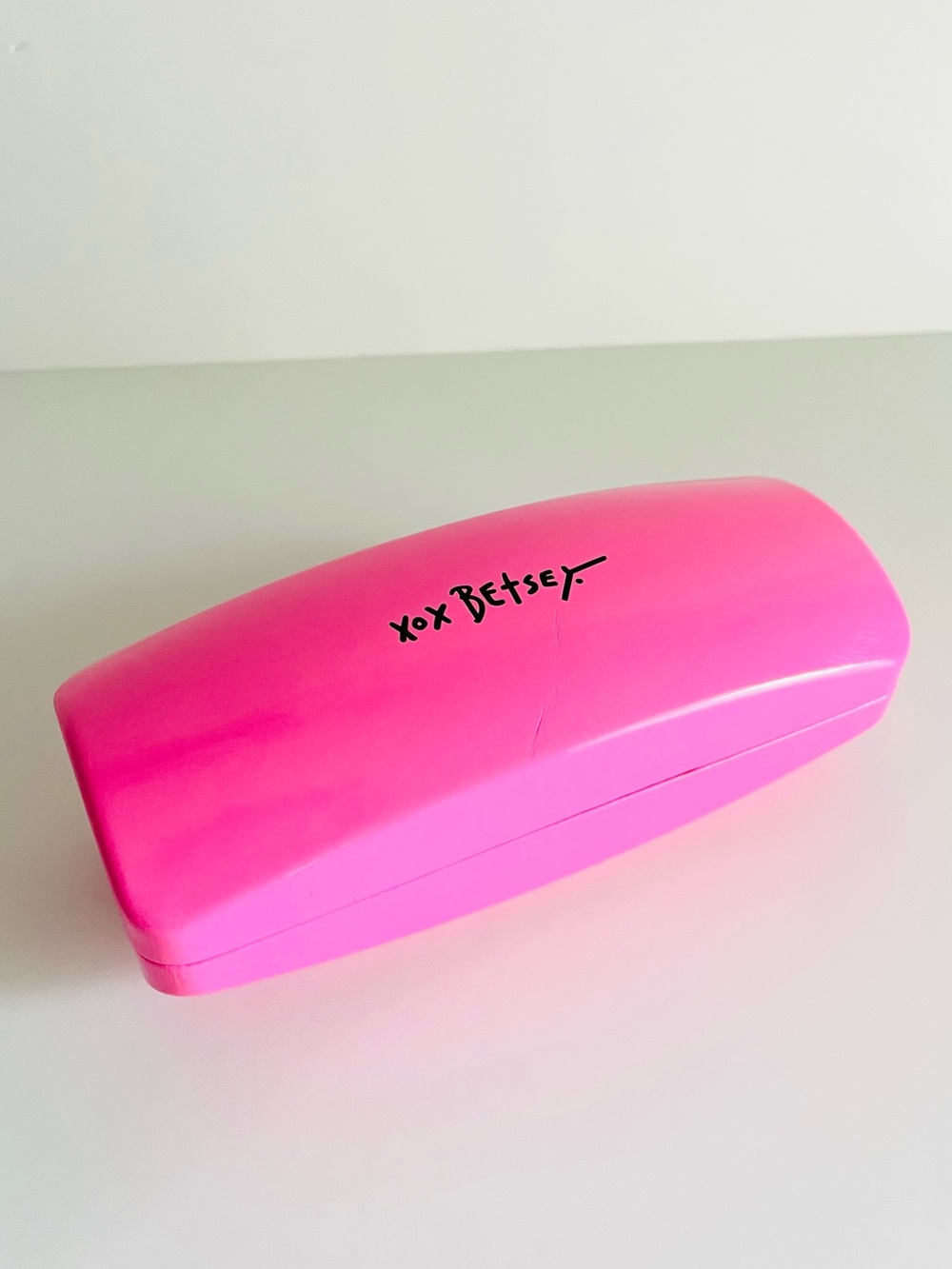 Betsey Johnson Hard Eyeglass Case Polka Dot OS Hot Pink